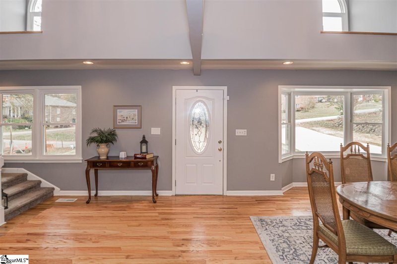 Property image 2 at 202 Parkdale Drive, Greenville, SC 29611