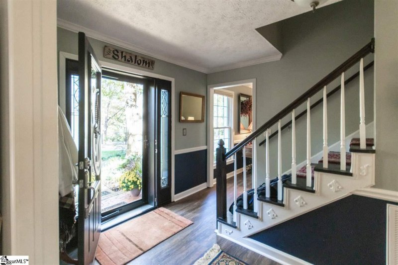 Property image 2 at 125 E WOODBURN Drive, Taylors, SC 29687