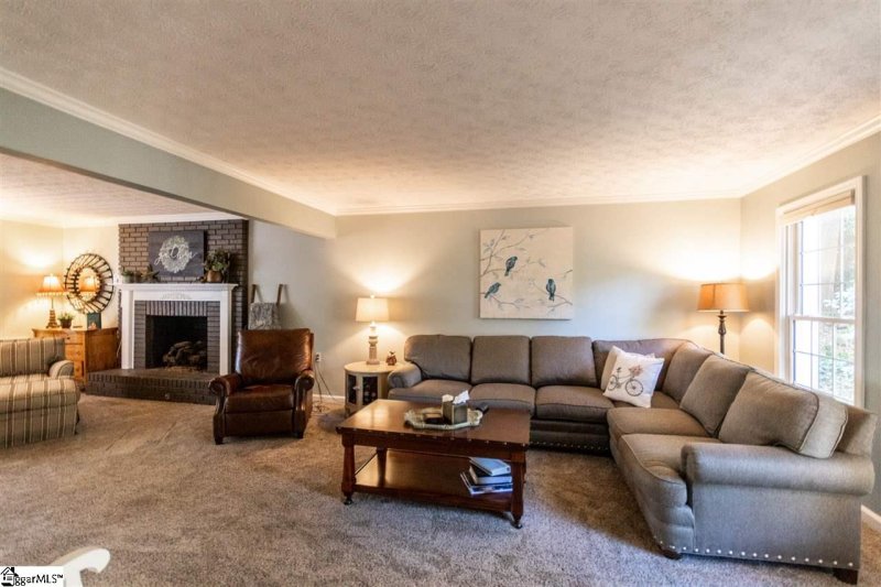 Property image 4 at 125 E WOODBURN Drive, Taylors, SC 29687