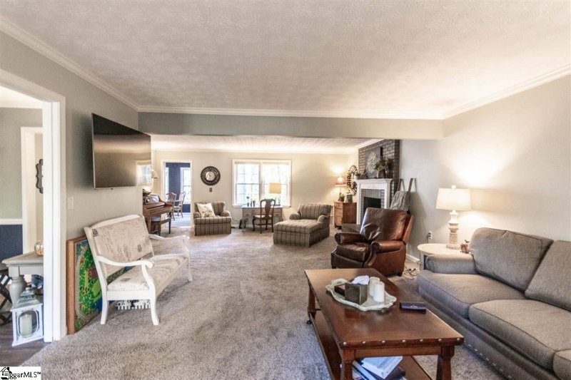 Property image 5 at 125 E WOODBURN Drive, Taylors, SC 29687