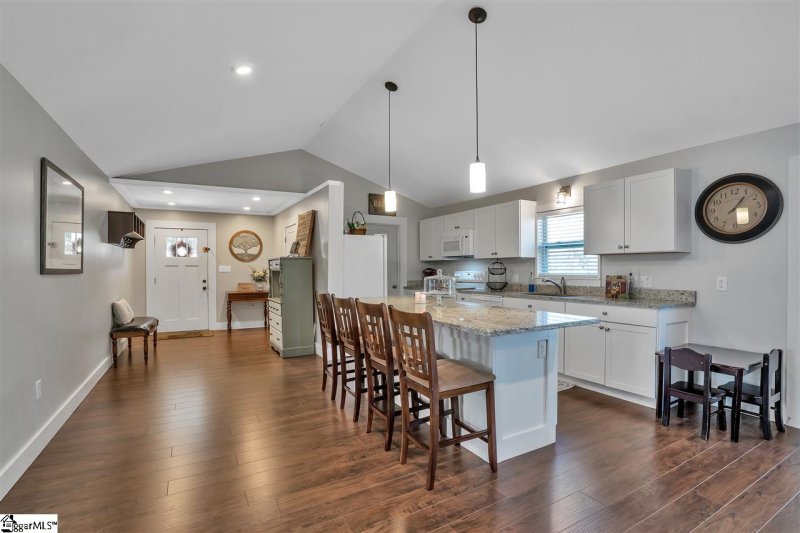 Property image 3 at 110 Merrimeadows Road, Easley, SC 29642