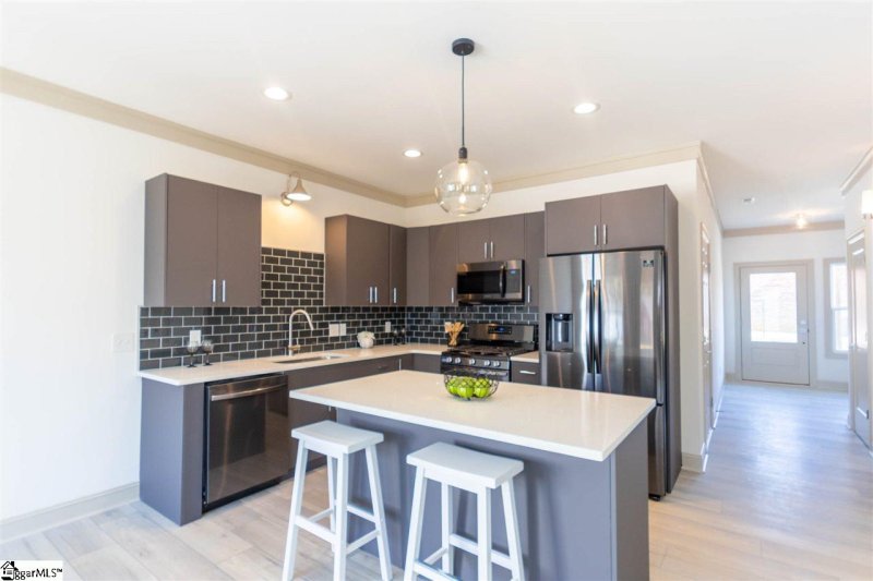 Property image 3 at 132 PARK Avenue, Greer, SC 29651