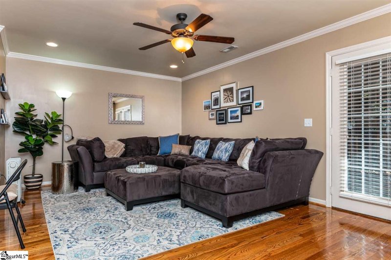 Property image 5 at 1142 E Lee Road, Taylors, SC 29687