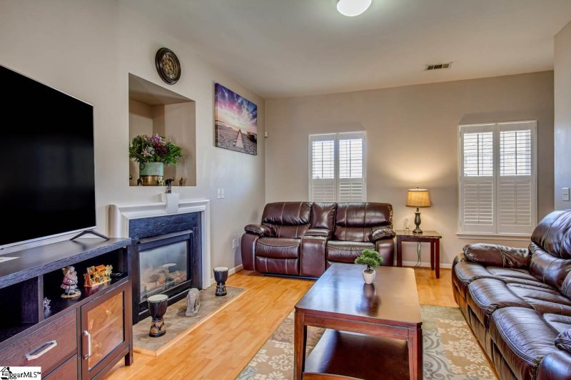 Property image 3 at 339 Capstone Lane, Spartanburg, SC 29301