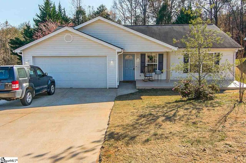 Property image 2 at 12 Sunset Mountain Court, Travelers Rest, SC 29690