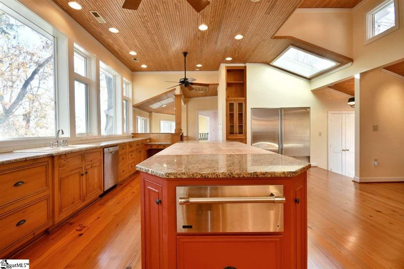 Property image 3 at 404 Audubon Road, Greenville, SC 29609