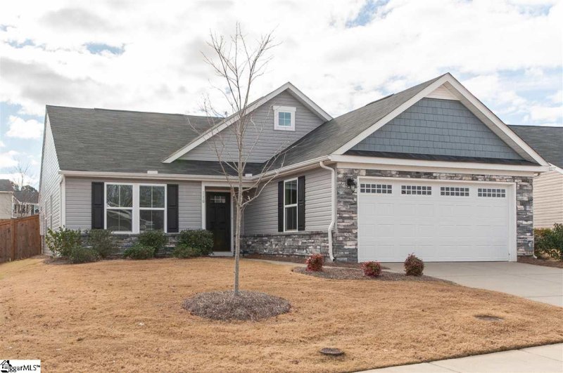 Property image 2 at 110 Fairmeadow Way, Greenville, SC 29617