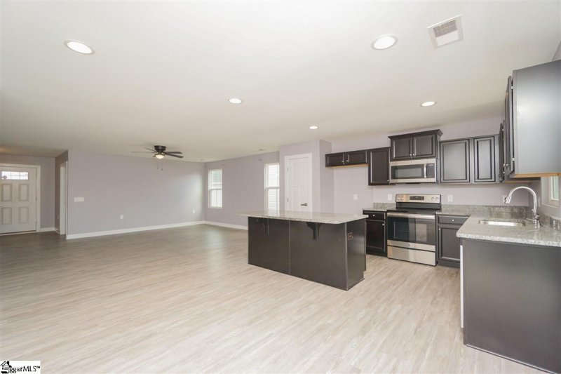 Property image 4 at 110 Fairmeadow Way, Greenville, SC 29617