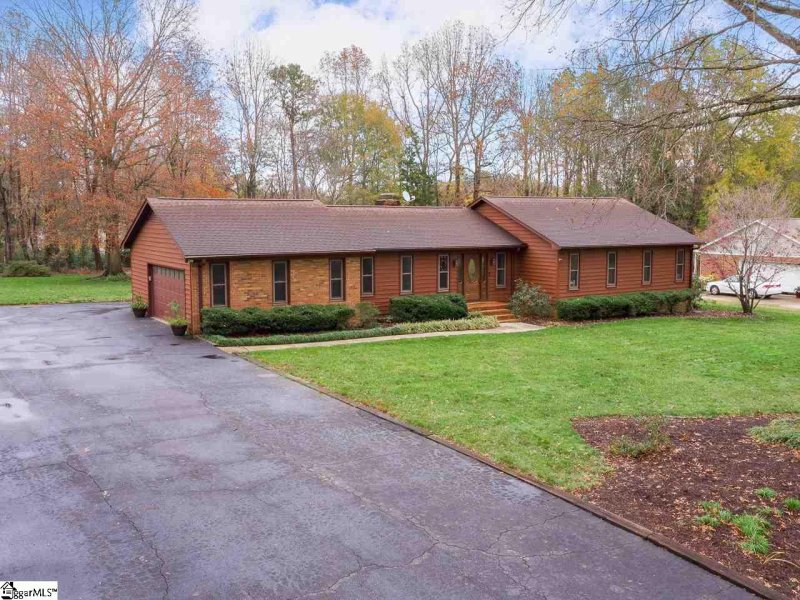 Property image 2 at 204 Lenderman Drive, Inman, SC 29349