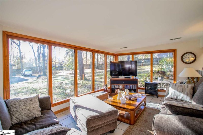 Property image 3 at 112 Tar Boulevard, Greenville, SC 29605