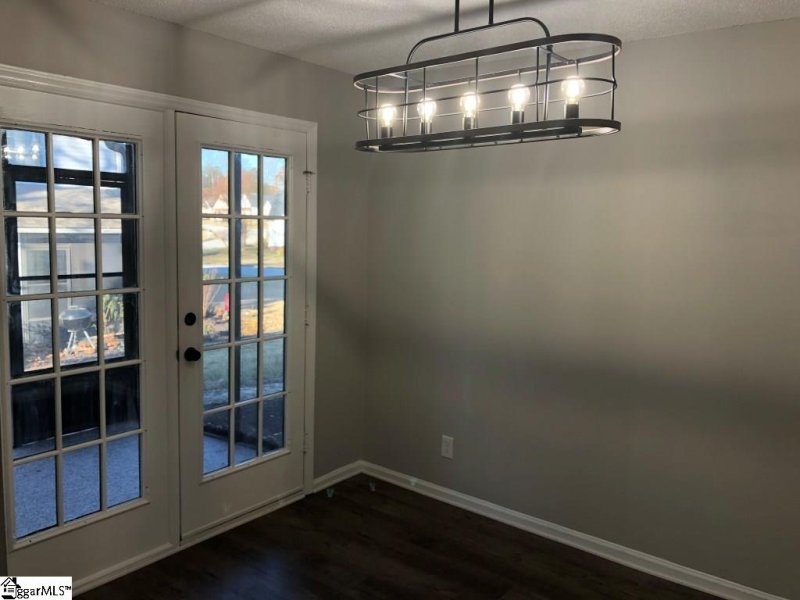 Property image 3 at 102 Shady Tree Drive, Taylors, SC 29687