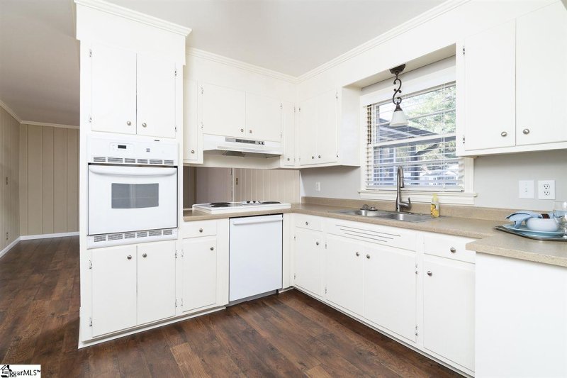 Property image 4 at 107 Fairhaven Drive, Taylors, SC 29687