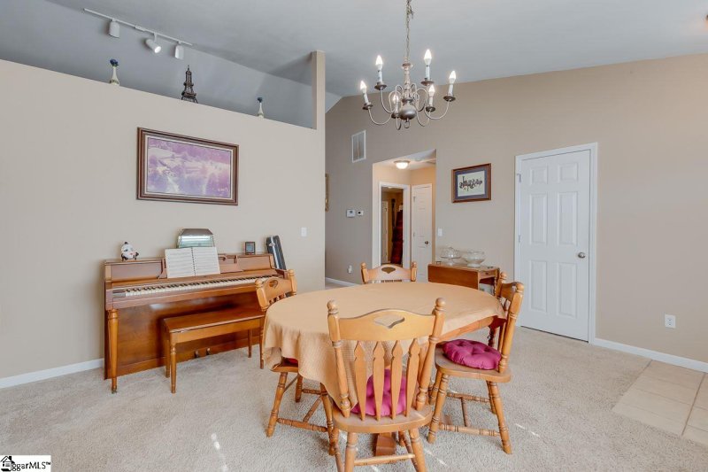 Property image 4 at 102 Apa Way, Greenville, SC 29611