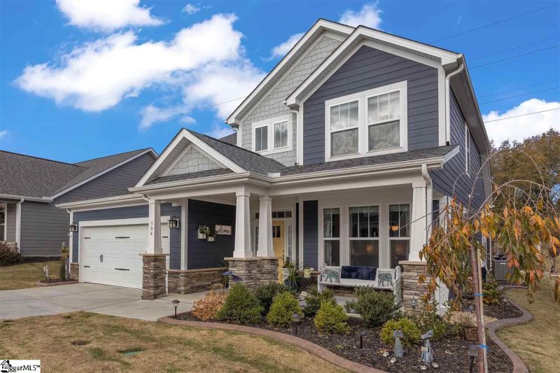 Property image 2 at 504 Dewy Meadows Drive, Taylors, SC 29687-3573