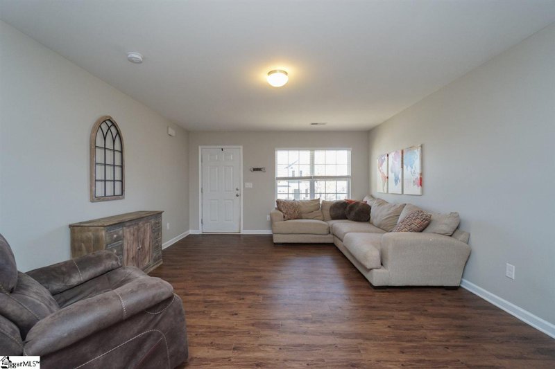 Property image 3 at 218 Jordan Crest Drive, Moore, SC 29369