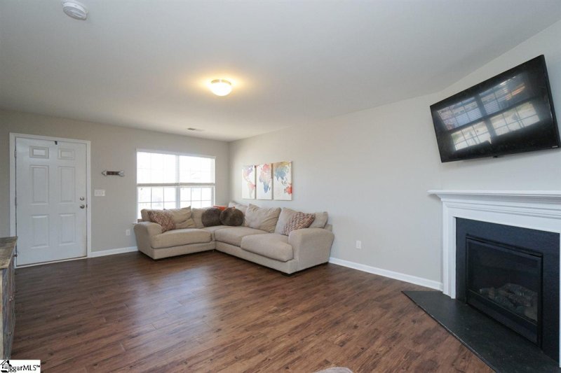 Property image 4 at 218 Jordan Crest Drive, Moore, SC 29369