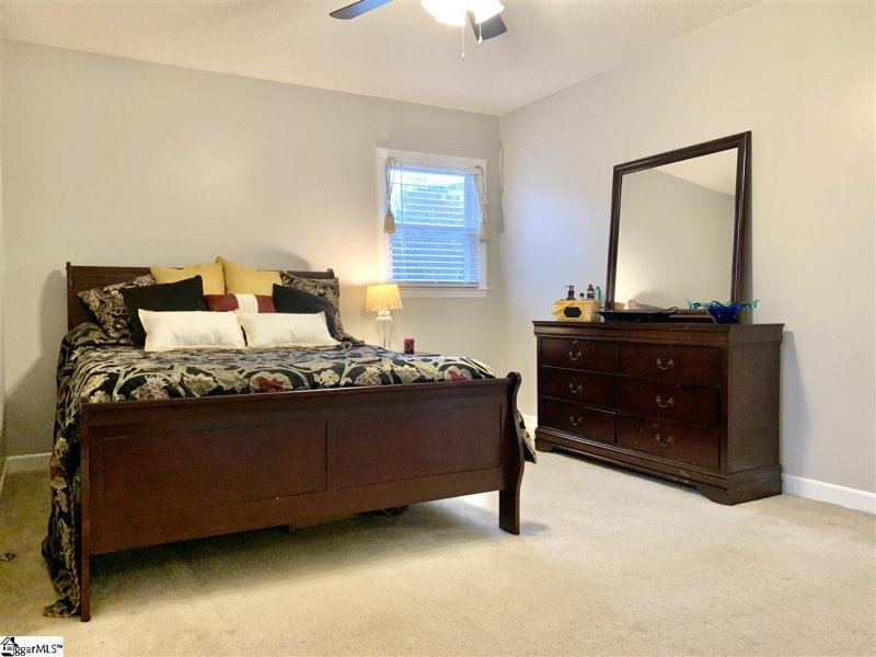 Property image 5 at 105 Lakeside Lane, Liberty, SC 29657