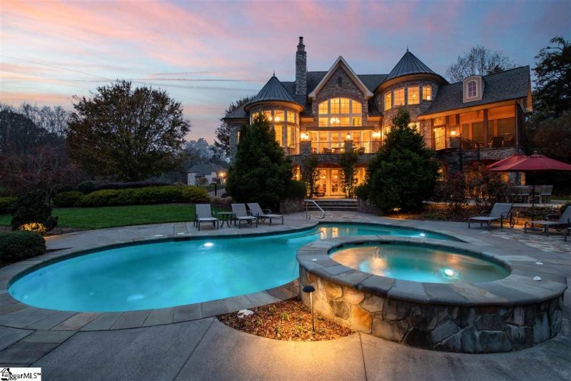 Property image 2 at 127 Poplar Hill Lane, Greenville, SC 29615