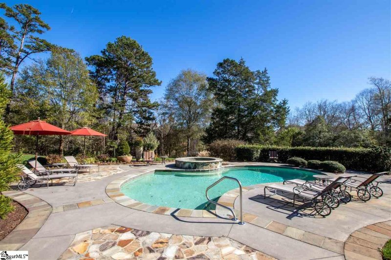 Property image 5 at 127 Poplar Hill Lane, Greenville, SC 29615