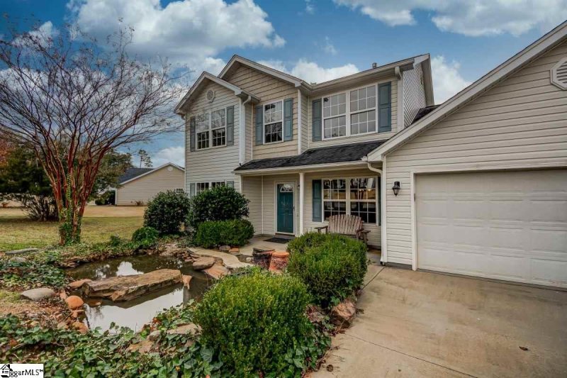 Property image 2 at 100 Glastonbury Drive, Greer, SC 29651