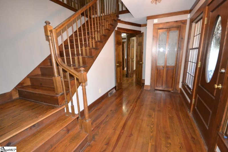 Property image 5 at 204 Windsor Road, Greer, SC 29651