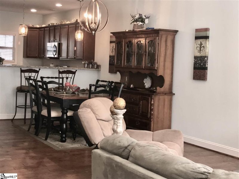 Property image 3 at 21 Shady Hollow Lane, Greer, SC 29650