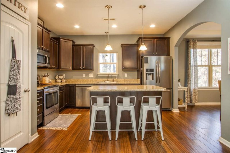 Property image 2 at 121 CASCADE Drive, Greer, SC 29651