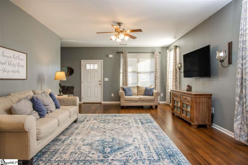 Property image 4 at 121 CASCADE Drive, Greer, SC 29651