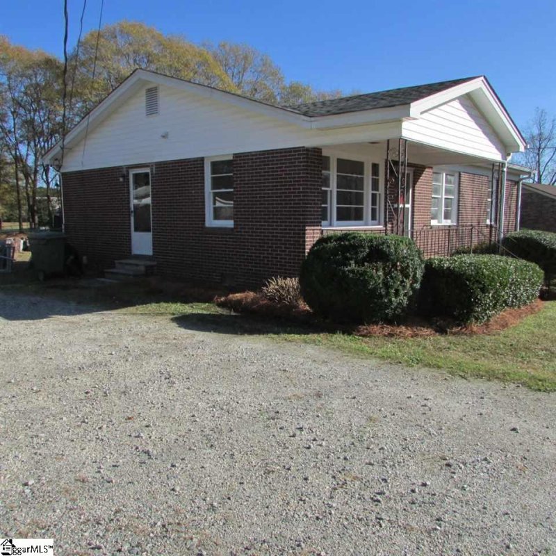 Property image 4 at 102 Looneybrook Drive, Fountain Inn, SC 29644