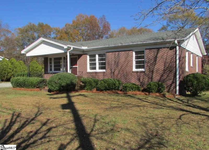 Property image 5 at 102 Looneybrook Drive, Fountain Inn, SC 29644