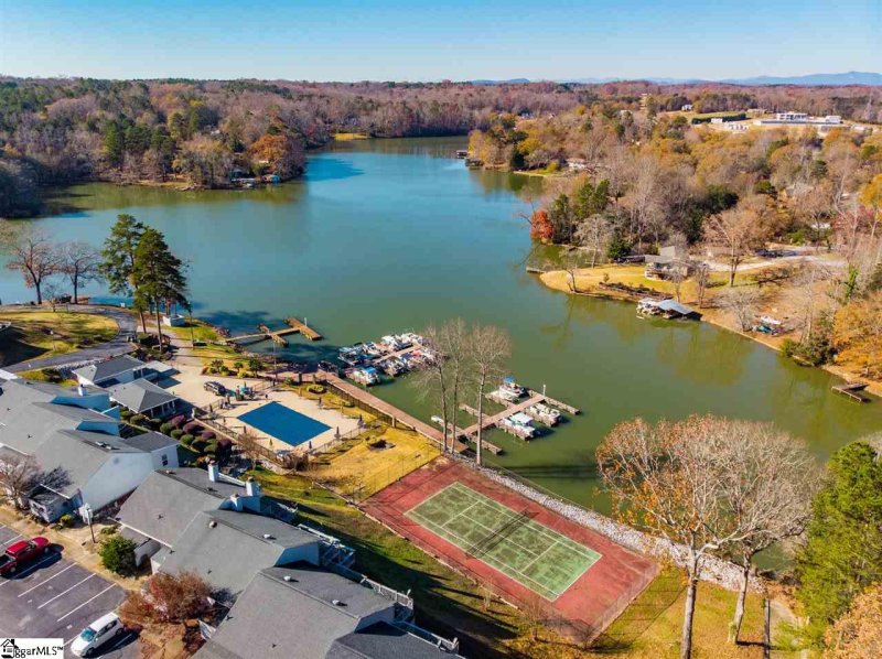 Property image 2 at 84 Topsail Court, Greenville, SC 29611