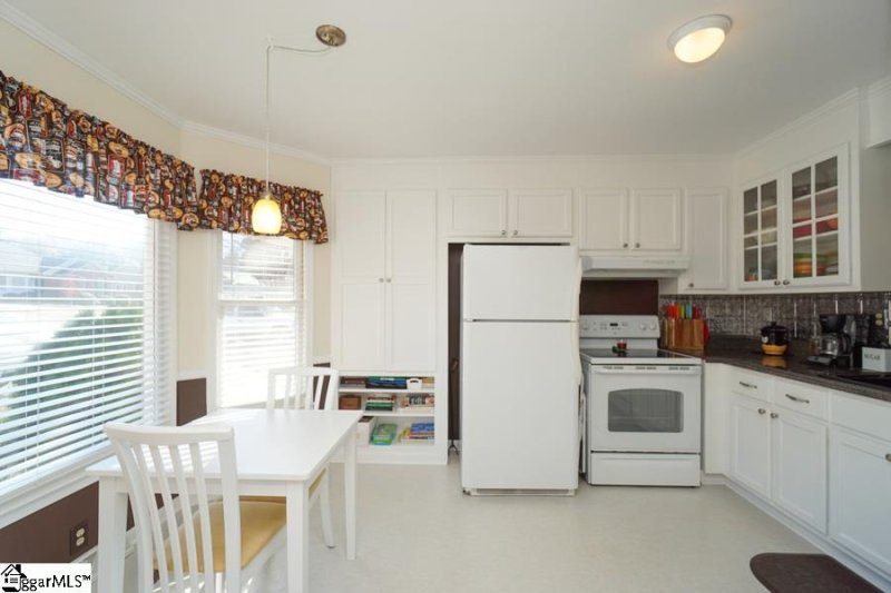 Property image 4 at 315 Angie Drive, Taylors, SC 29687