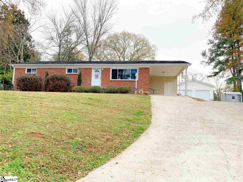 Property image 2 at 9 Provo Drive, Greenville, SC 29617