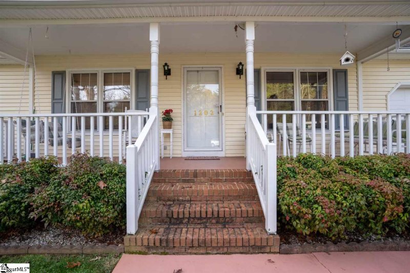 Property image 3 at 1202 Boiling Springs Road, Greer, SC 29650-4107