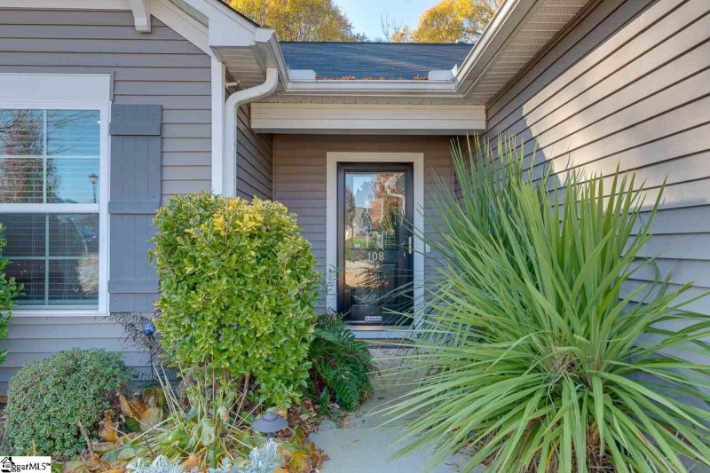 Property image 2 at 108 Rivers Edge Circle, Simpsonville, SC 29680
