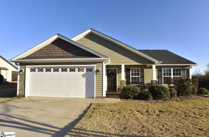 39 Camrose Drive