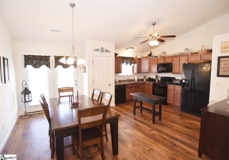 Property image 5 at 39 Camrose Drive, Greer, SC 29651