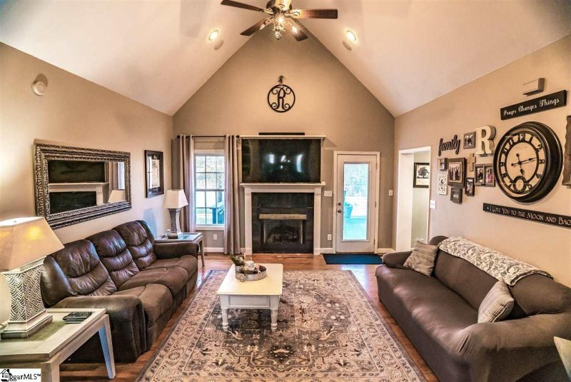 Property image 3 at 840 Indian Trail Run, Inman, SC 29349