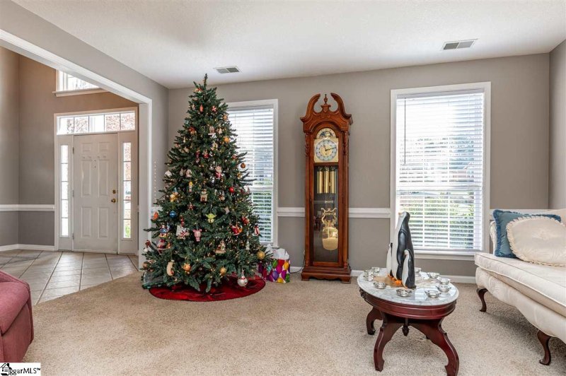 Property image 4 at 17 Silver Meadow Lane, Greer, SC 29651
