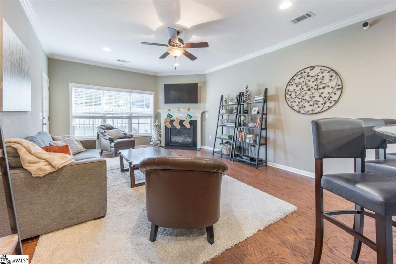 Property image 3 at 44 Barnwood Circle, Greenville, SC 29607