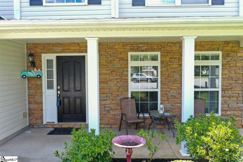 Property image 2 at 216 Silver Run Lane, Greenville, SC 29607