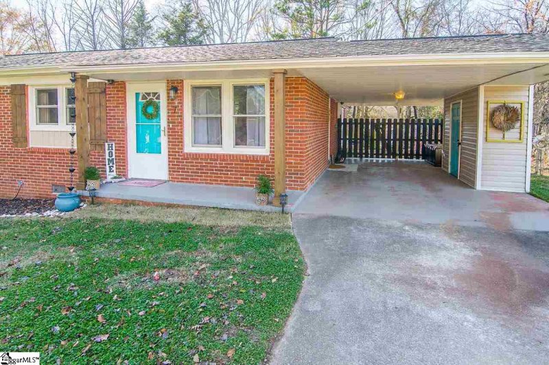 Property image 5 at 7 French Lane, Greenville, SC 29605
