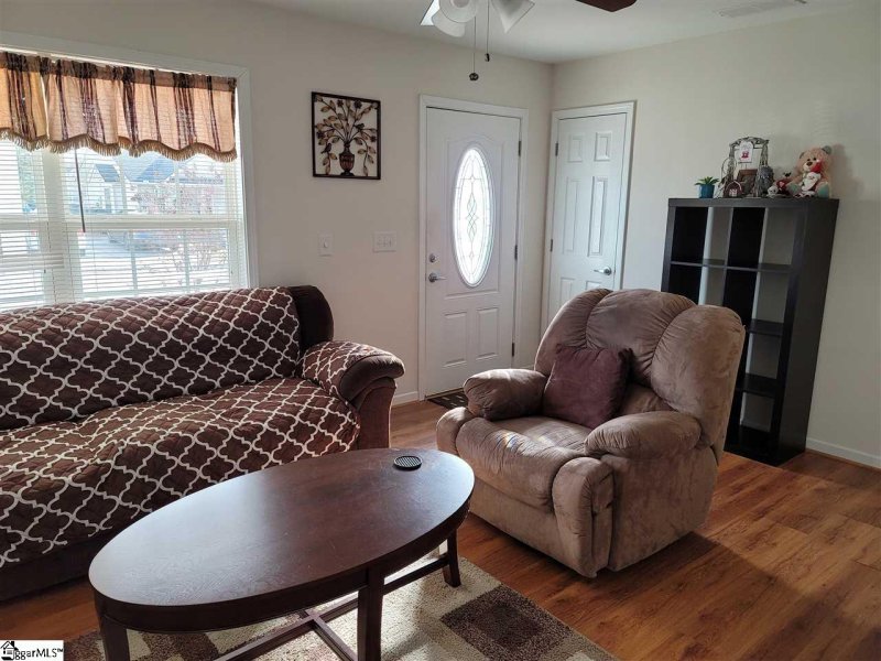 Property image 4 at 610 Ruddy Creek Circle, Greer, SC 29651