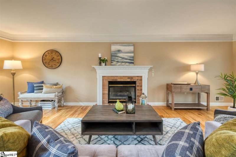 Property image 2 at 883 Shoresbrook Road, Spartanburg, SC 29301