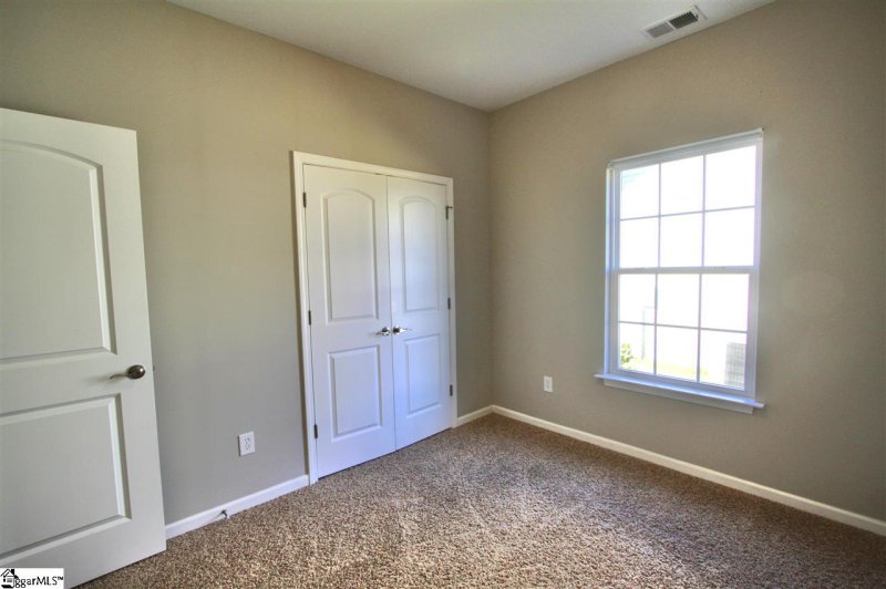 Property image 4 at 4 Brenleigh Court, Simpsonville, SC 29680