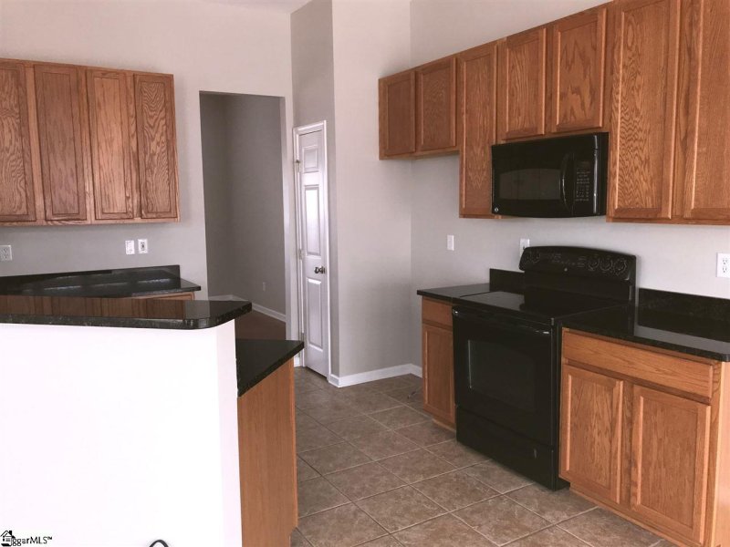 Property image 4 at 727 Gloria Court, Boiling Springs, SC 29316