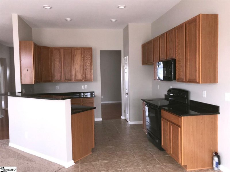 Property image 5 at 727 Gloria Court, Boiling Springs, SC 29316