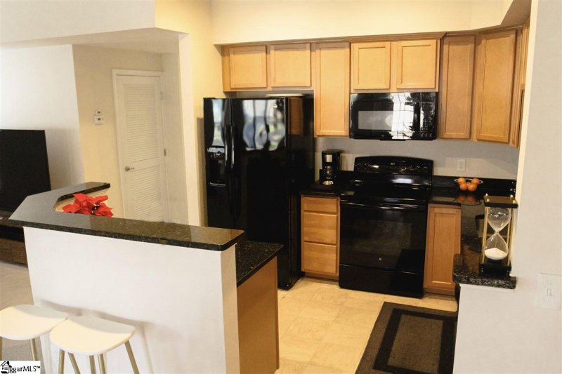 Property image 2 at 435 Woodbark Court, Mauldin, SC 29662