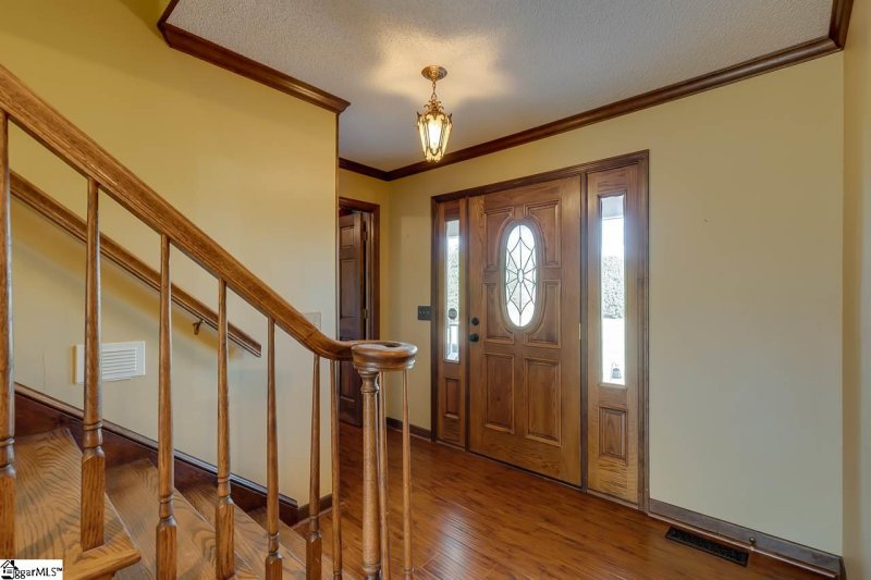 Property image 5 at 14 Summit Court, Taylors, SC 29687