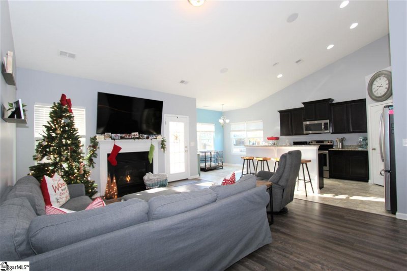 Property image 2 at 361 Marble Lane, Boiling Springs, SC 29316